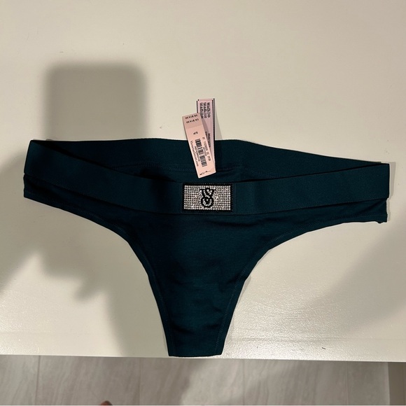 5 pieces of of Victoria Secret Underwear size small - Picture 9 of 13